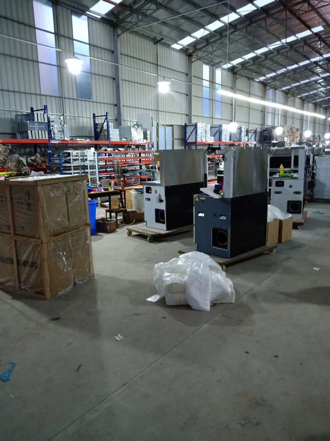 湖南灶燃?xì)?熱水器,煙機,電熱水器,消毒柜,環(huán)保灶,億翔龍集團，湖南廚具,廚房用品