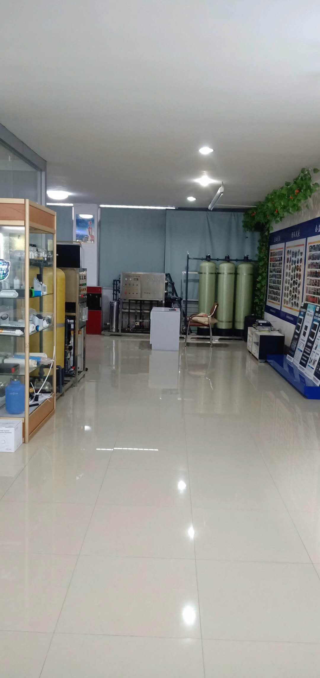 湖南灶燃?xì)?熱水器,煙機,電熱水器,消毒柜,環(huán)保灶,億翔龍集團(tuán)，湖南廚具,廚房用品